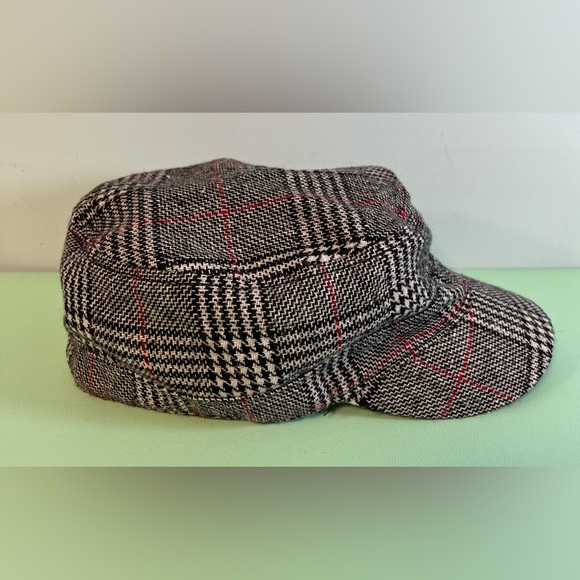 Bluenotes Wool Black, Grey & Red Plaid Hat, Woman Size Large/X-Large, caps - Picture 2 of 8